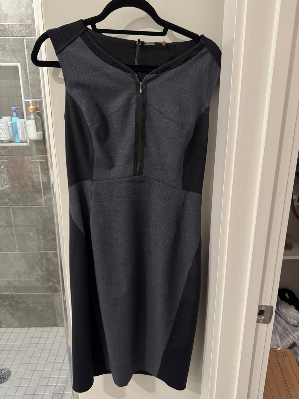 Sleek Two-Tone Sheath Dress - Black & Charcoal